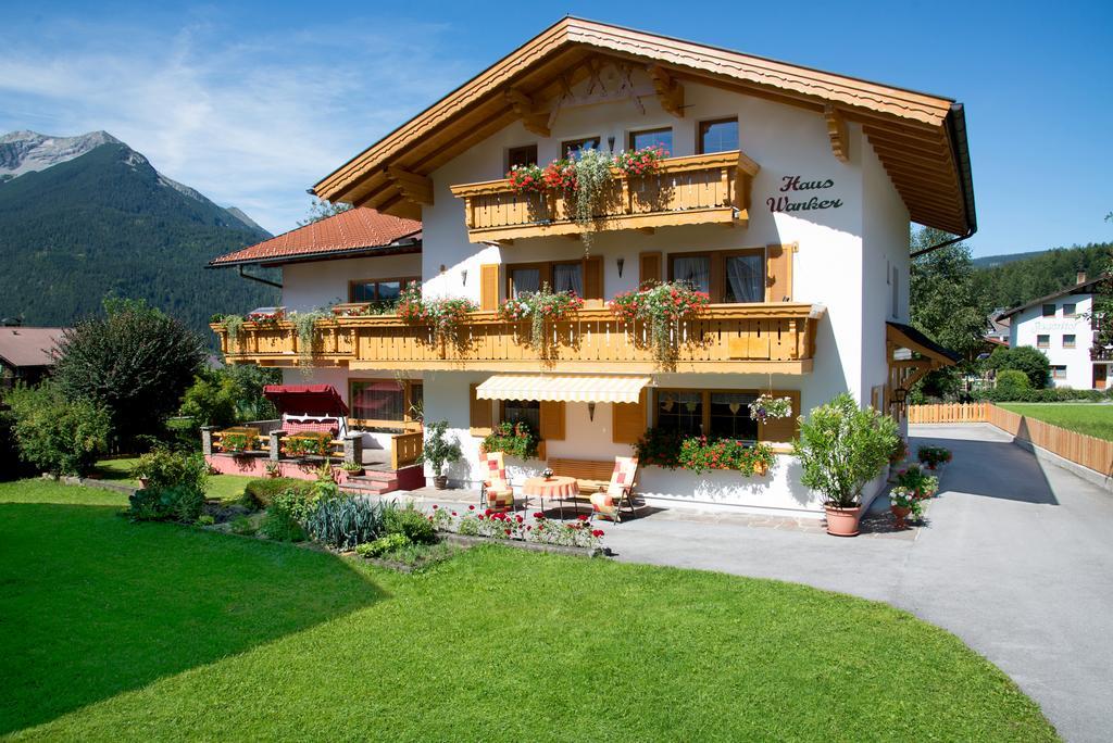 Gaestehaus Wanker Ehrwald Ngoại thất bức ảnh